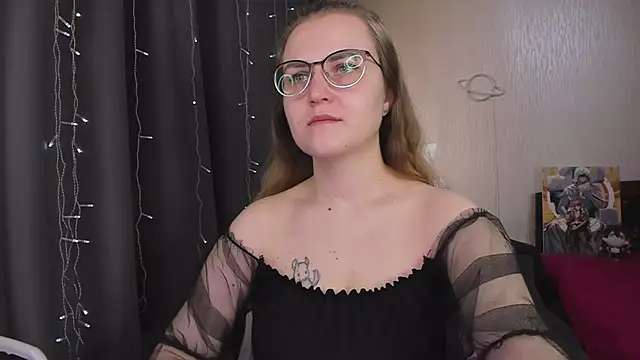 MissBrightShine online show from March 8, 2026, 7:45 am