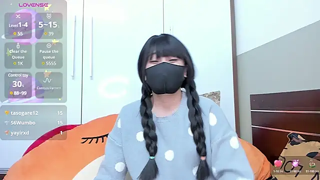 alonelove   online show from February 14, 2025, 6:34 am