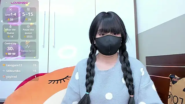 alonelove   online show from February 14, 2025, 9:34 am