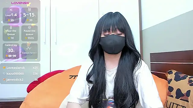 alonelove   online show from February 25, 2025, 6:58 am