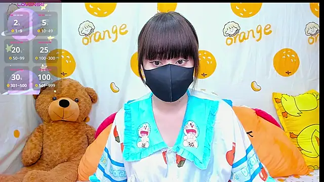 alonelove   online show from October 18, 2025, 2:25 am