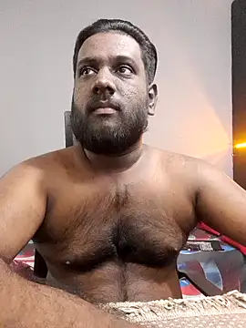 Rayansmith  online show from February 20, 2025, 4:39 am