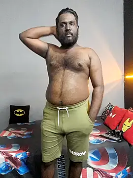 Rayansmith  online show from February 21, 2025, 12:50 pm