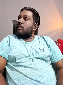 Rayansmith  online show from February 25, 2025, 9:13 pm