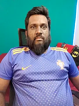 Rayansmith  online show from April 4, 2026, 8:17 pm