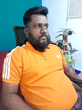 Rayansmith  online show from April 11, 2026, 8:57 pm