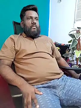 Rayansmith  online show from April 20, 2026, 10:00 pm