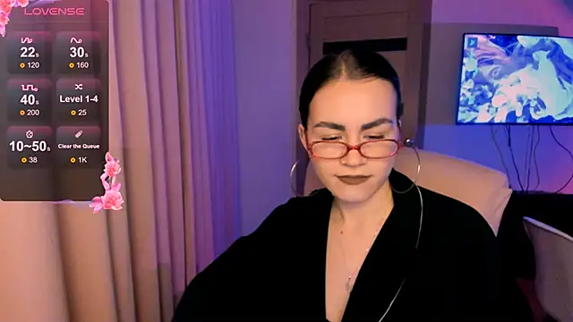  selectrra online show from December 10, 2024, 7:32 pm