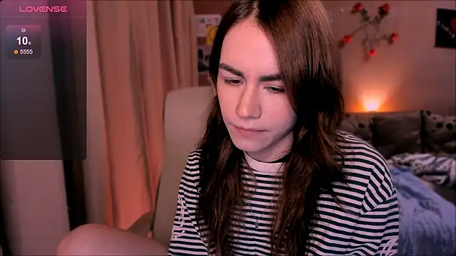  selectrra online show from April 15, 2026, 8:42 pm