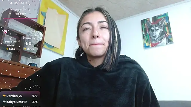 ZoeBakers  online show from December 21, 2024, 2:58 pm