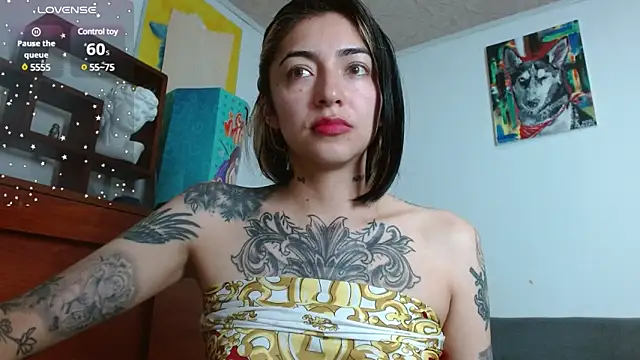 ZoeBakers  online show from December 28, 2024, 12:56 pm