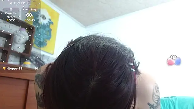 ZoeBakers  online show from September 18, 2025, 2:35 am