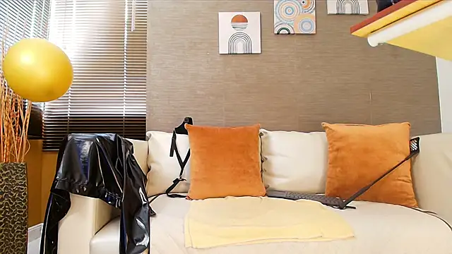 Snapshot of Sophie_LittleS chatting on February 1, 2025, 3:39 pm Sophie LittleS online show from February 1, 2025, 3:39 pm