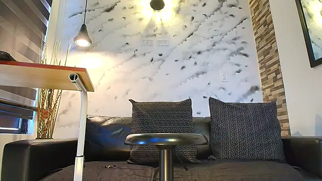 Snapshot of Sophie_LittleS chatting on November 15, 2025, 12:45 pm Sophie LittleS online show from November 15, 2025, 12:45 pm