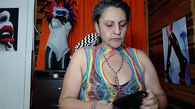 merlyna goldens online show from January 26, 2025, 3:06 am