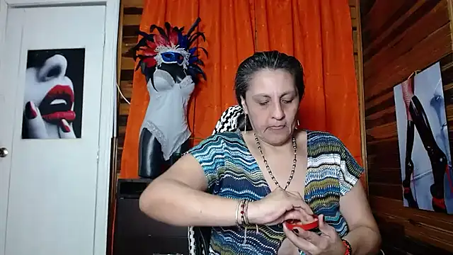 merlyna goldens online show from January 28, 2025, 3:15 am