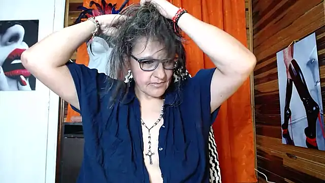 merlyna goldens online show from February 13, 2025, 5:16 am