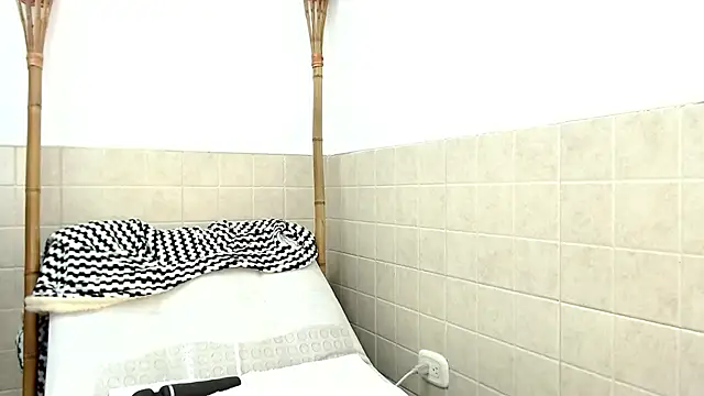 merlyna goldens online show from March 15, 2025, 9:30 am