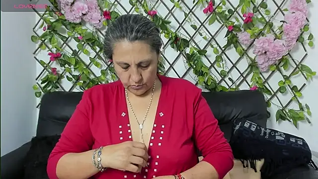 merlyna goldens online show from October 24, 2025, 11:45 pm