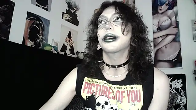 kiiler queen online show from June 9, 2026, 7:03 pm