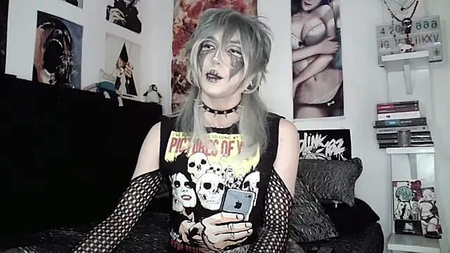 kiiler queen online show from June 18, 2026, 8:13 pm