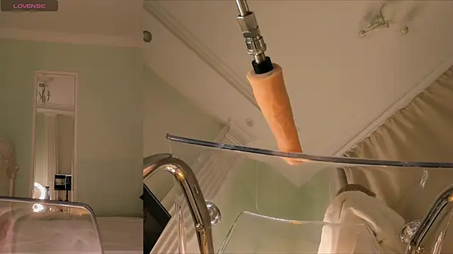 jannemary online show from March 11, 2025, 9:59 pm