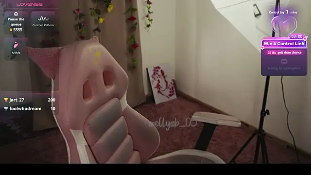 molly russell online show from February 18, 2025, 8:47 pm