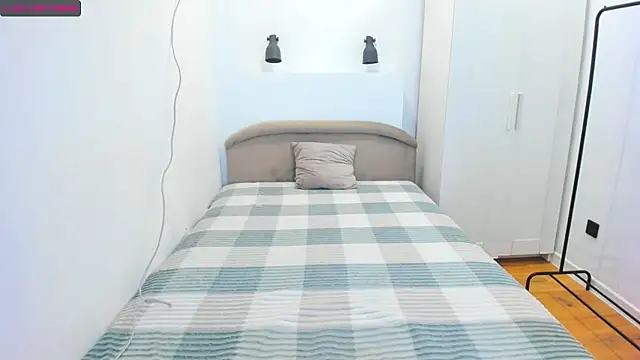 liloneforyou online show from October 11, 2025, 12:58 pm