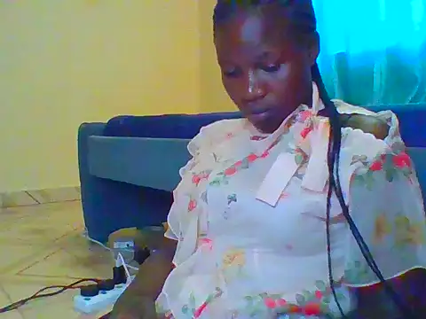 prettychic5 online show from April 7, 2026, 9:21 am