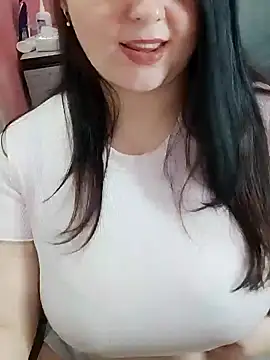 ErikaVlovely online show from December 22, 2024, 5:23 am