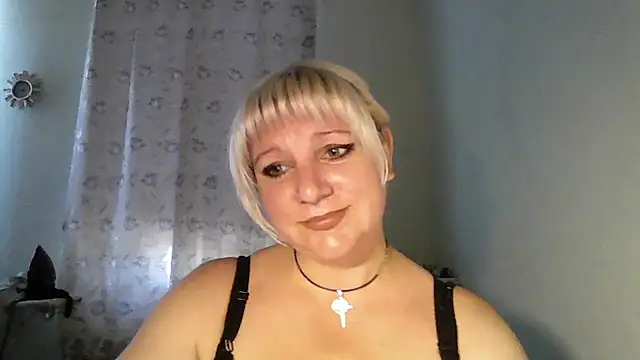 MeilomaWesa online show from September 23, 2025, 6:38 am