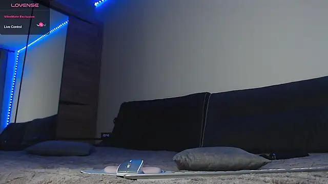 Eva Mata online show from October 7, 2025, 5:43 pm