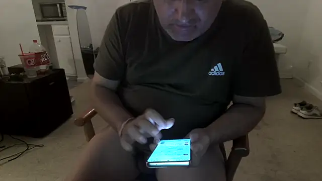 Peachestabby147 online show from October 28, 2025, 9:35 am