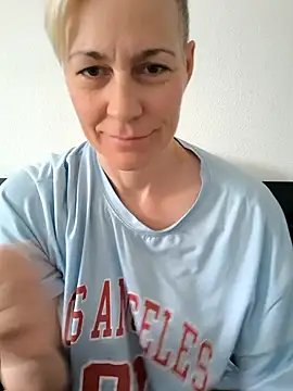 DarleenHot online show from March 14, 2025, 7:15 am