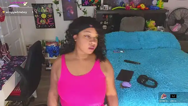 temptressbeauty24 online show from September 17, 2025, 8:32 pm