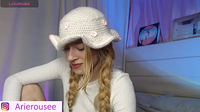 arie rousee sub online show from October 11, 2025, 1:49 am