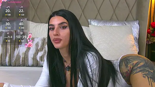 AmyBlair online show from January 28, 2025, 10:45 am