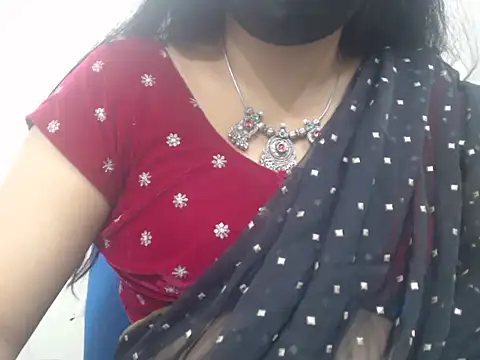 Lovely Siri 23 online show from May 11, 2026, 2:45 pm