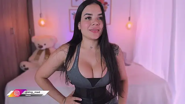 amelie gonzalez online show from December 20, 2024, 3:53 pm