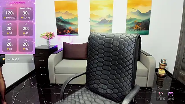 Sofia Ford online show from October 27, 2025, 7:45 am