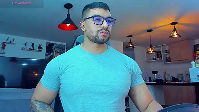 Snapshot of Michael_Diamond chatting on December 2, 2024, 1:36 am Michael Diamond online show from December 2, 2024, 1:36 am