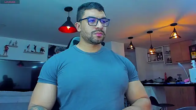 Snapshot of Michael_Diamond chatting on December 12, 2024, 2:59 am Michael Diamond online show from December 12, 2024, 2:59 am