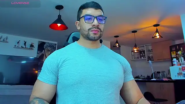 Snapshot of Michael_Diamond chatting on December 14, 2024, 4:01 am Michael Diamond online show from December 14, 2024, 4:01 am