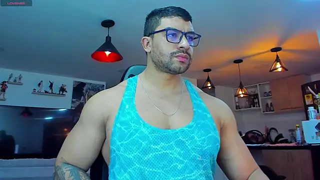 Snapshot of Michael_Diamond chatting on December 18, 2024, 2:53 am Michael Diamond online show from December 18, 2024, 2:53 am