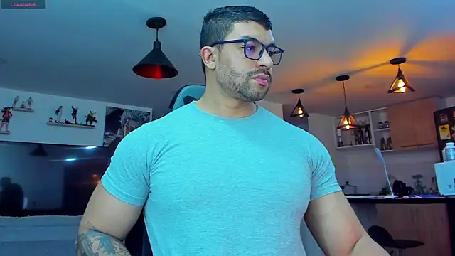 Snapshot of Michael_Diamond chatting on December 20, 2024, 3:03 am Michael Diamond online show from December 20, 2024, 3:03 am