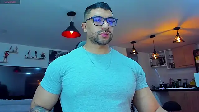 Snapshot of Michael_Diamond chatting on December 22, 2024, 10:36 pm Michael Diamond online show from December 22, 2024, 10:36 pm