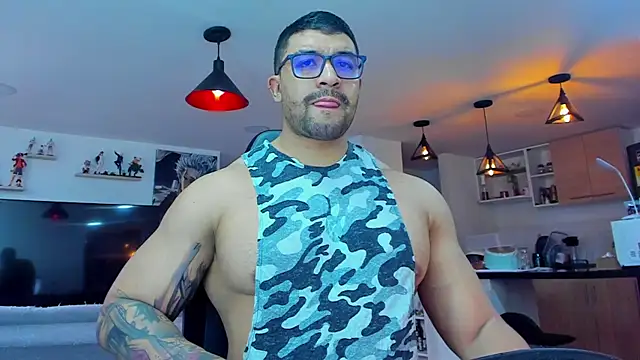 Snapshot of Michael_Diamond chatting on January 1, 2025, 9:31 pm Michael Diamond online show from January 1, 2025, 9:31 pm