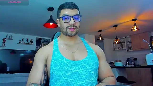 Snapshot of Michael_Diamond chatting on January 2, 2025, 3:48 am Michael Diamond online show from January 2, 2025, 3:48 am