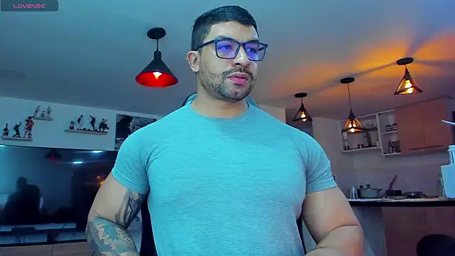 Snapshot of Michael_Diamond chatting on January 14, 2025, 2:29 am Michael Diamond online show from January 14, 2025, 2:29 am