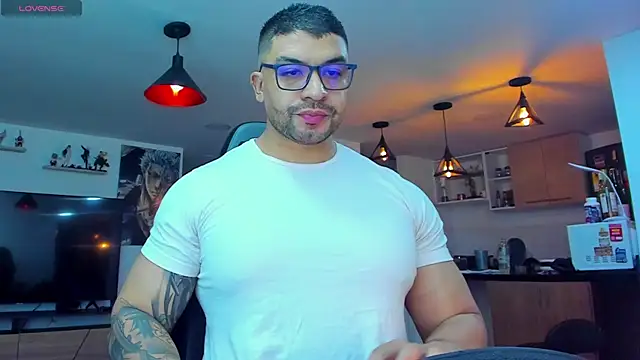 Snapshot of Michael_Diamond chatting on January 15, 2025, 2:38 am Michael Diamond online show from January 15, 2025, 2:38 am